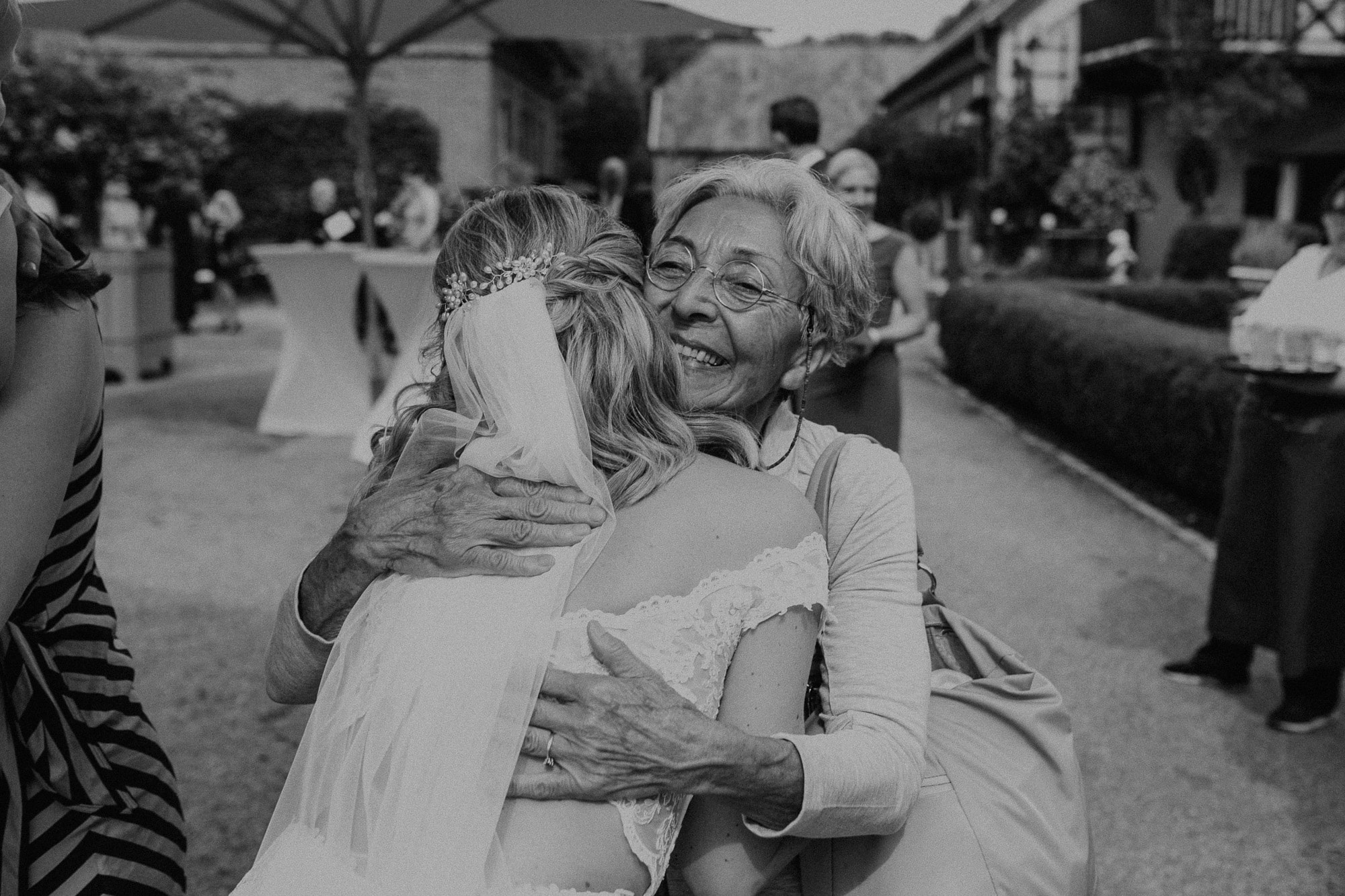 kati_christian_hochzeit_hofgut_westerstede__guthorn_fotograf_inga_doerge_feldmann-40