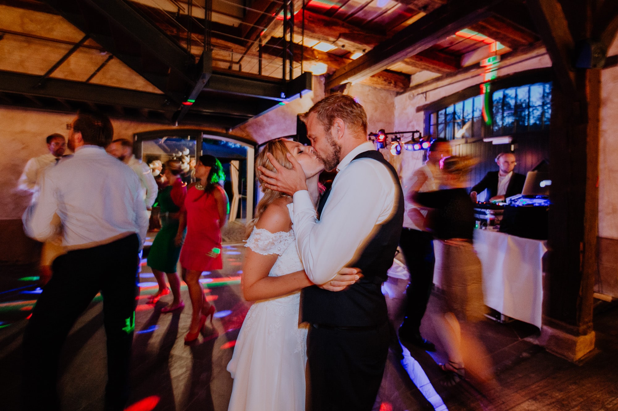 kati_christian_hochzeit_hofgut_westerstede__guthorn_fotograf_inga_doerge_feldmann-63